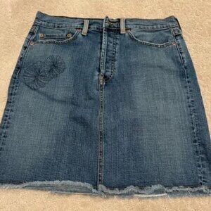 Levi’s Denim Skirt Size 8